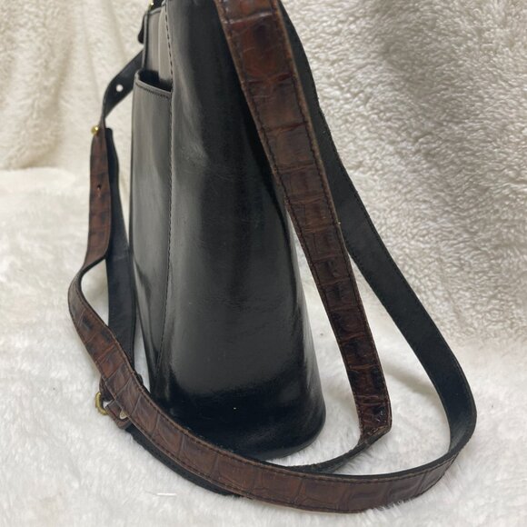 Beautiful Vintage Brahmin Black/Brown Leather Croc Embossed Crossbody - Picture 10 of 14